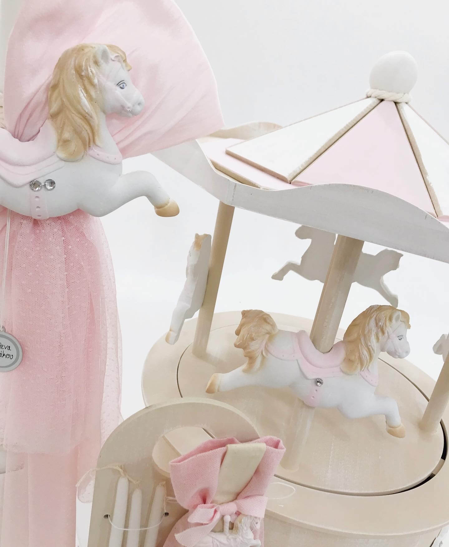 ΈΛΕΝΑ ΜΑΝΆΚΟΥ - Luna Park Carousel