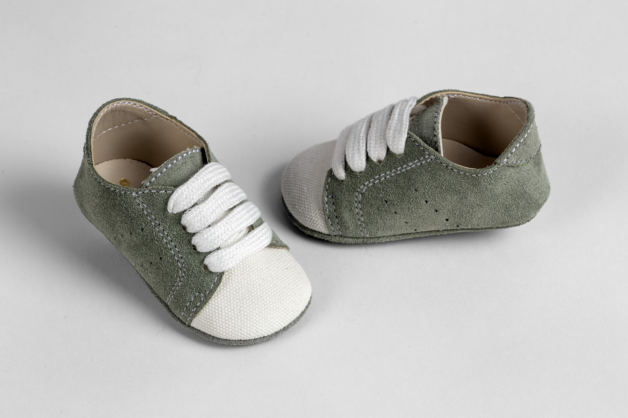 Παπουτσάκι αγκαλιάς