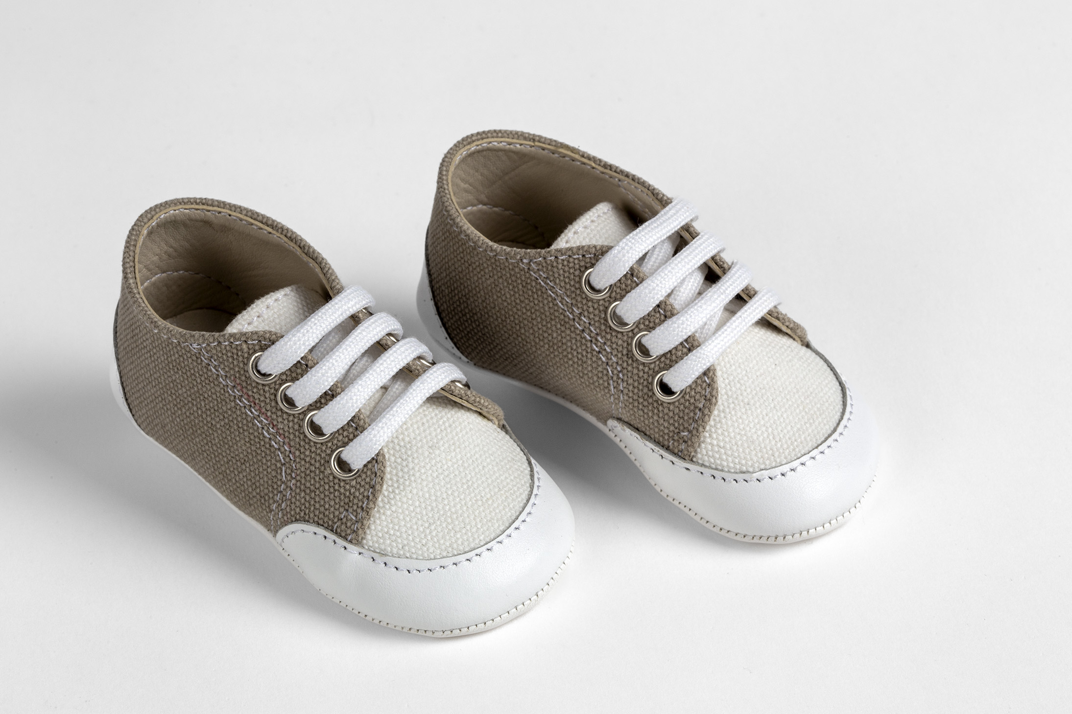 Παπουτσάκι αγκαλιάς