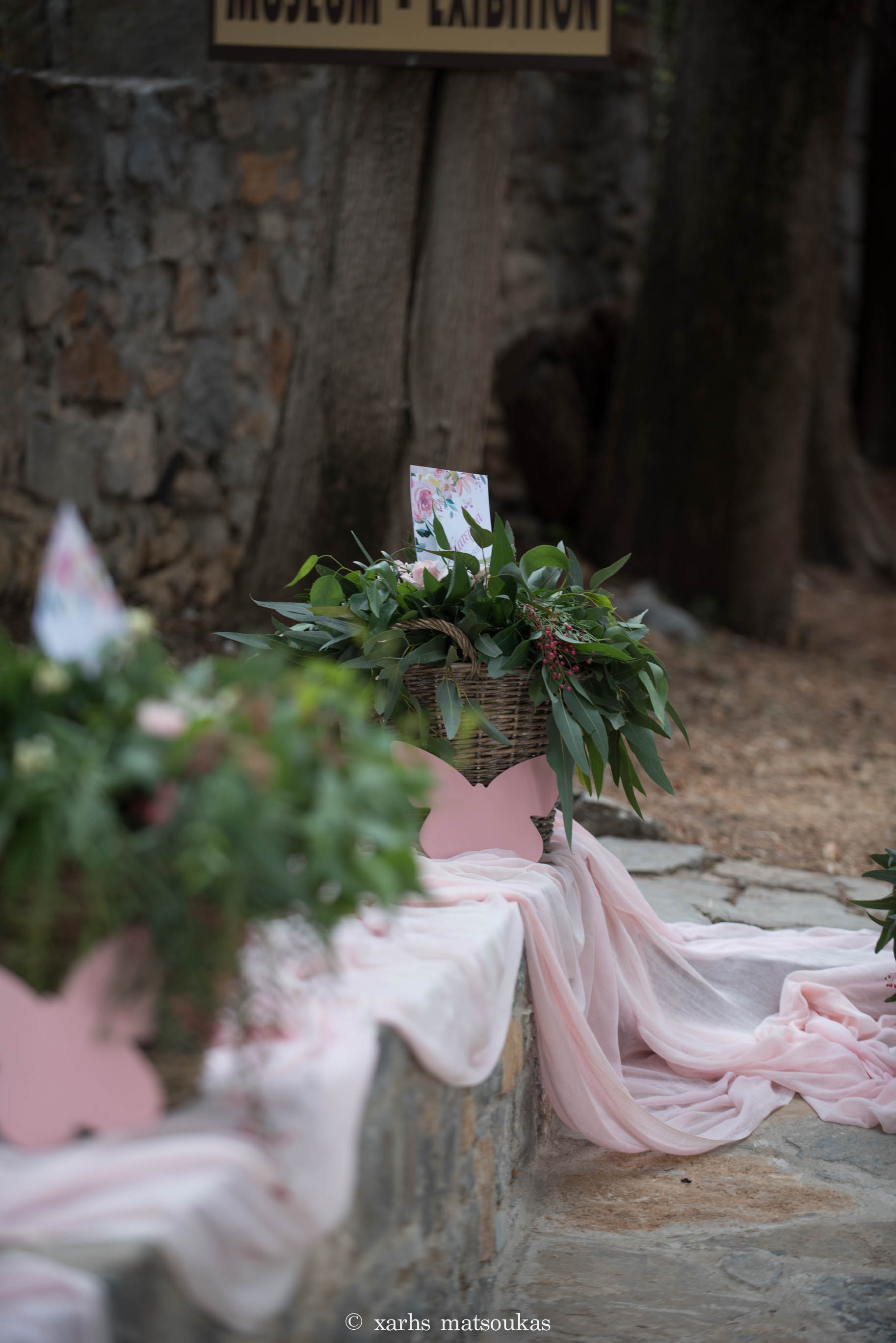 Η βάπτιση της Κατερίνας με Φλωράλ θέμα