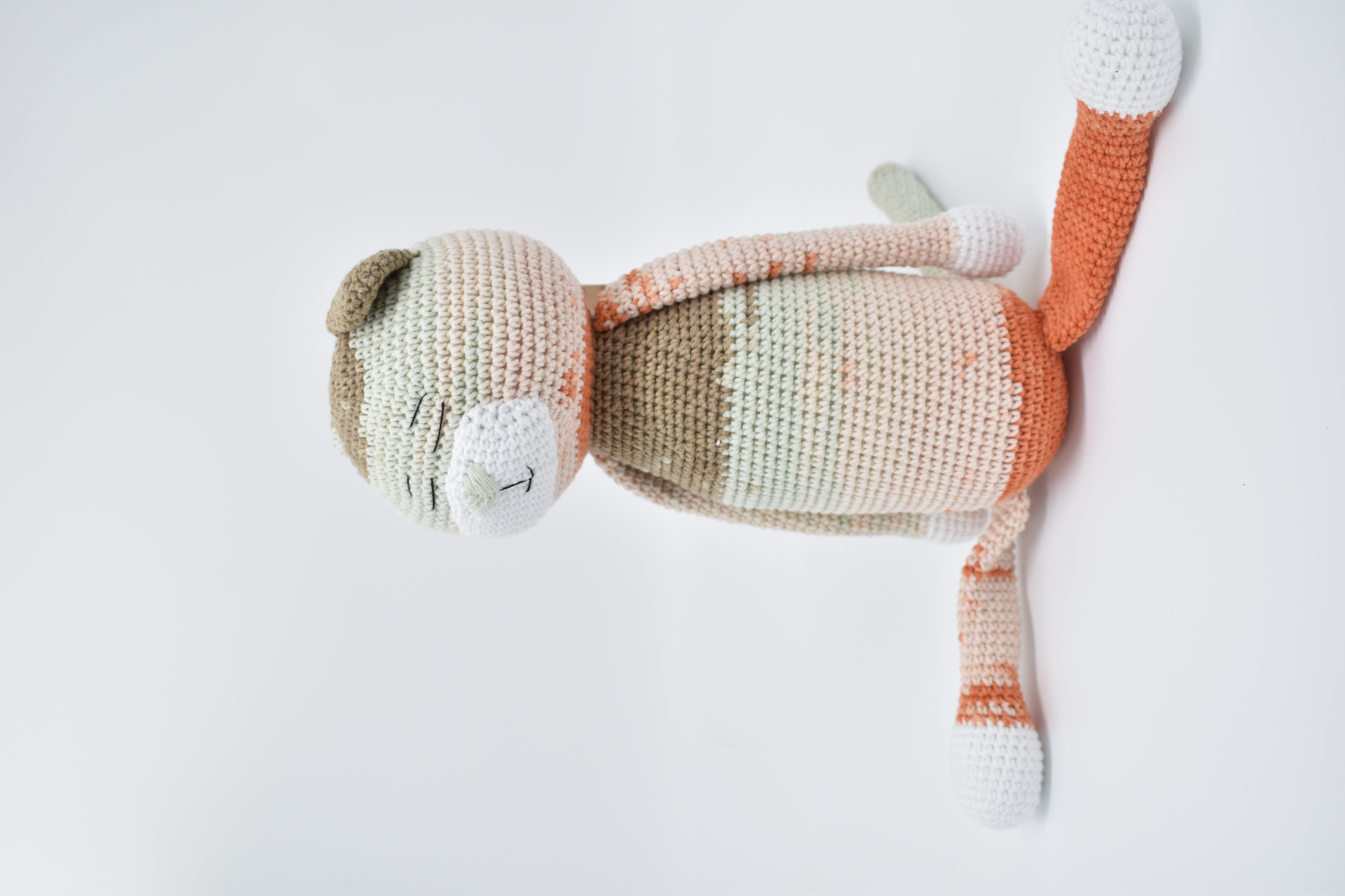 ATHENA CREATIONS - Λούτρινη πλεκτή γατούλα Moly