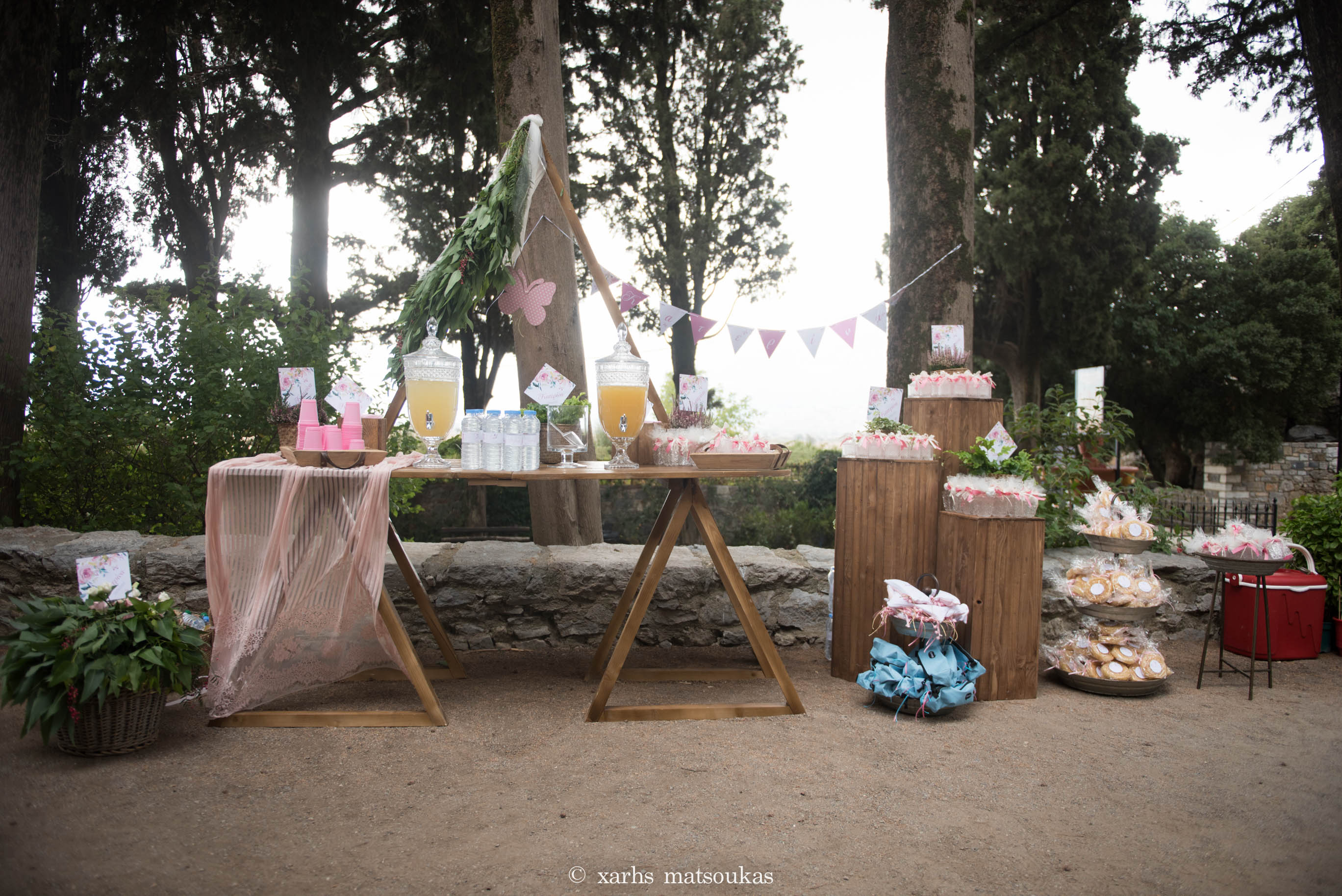 Η βάπτιση της Κατερίνας με Φλωράλ θέμα