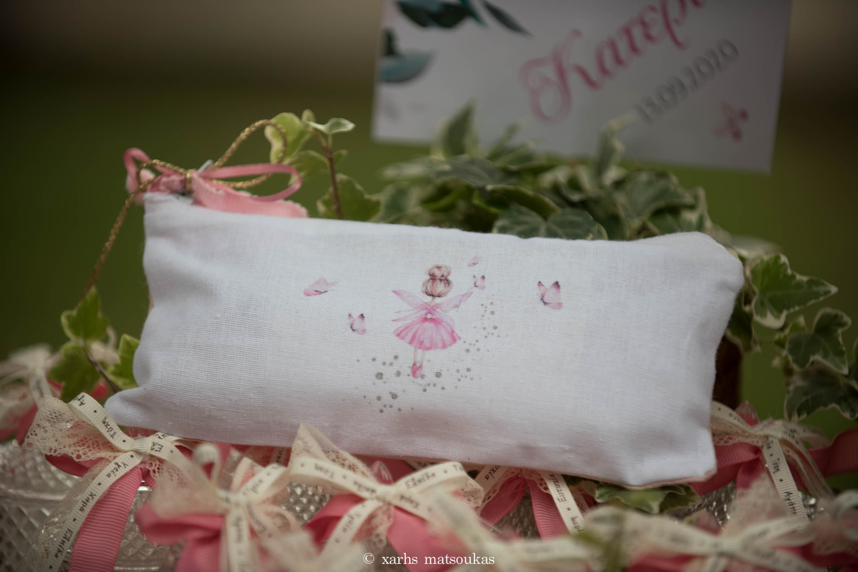 Η βάπτιση της Κατερίνας με Φλωράλ θέμα