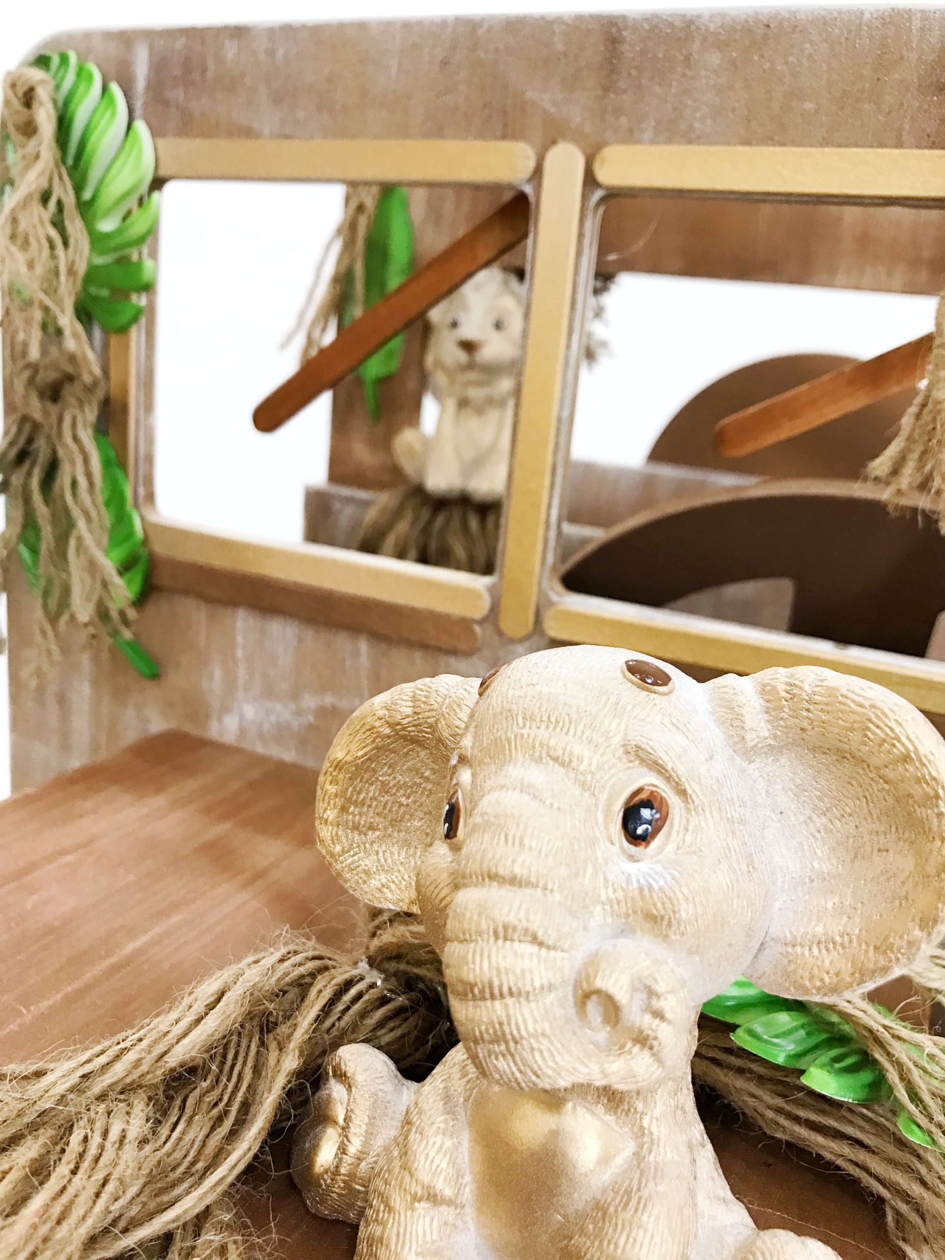 ΈΛΕΝΑ ΜΑΝΆΚΟΥ - Gold &amp; Wild