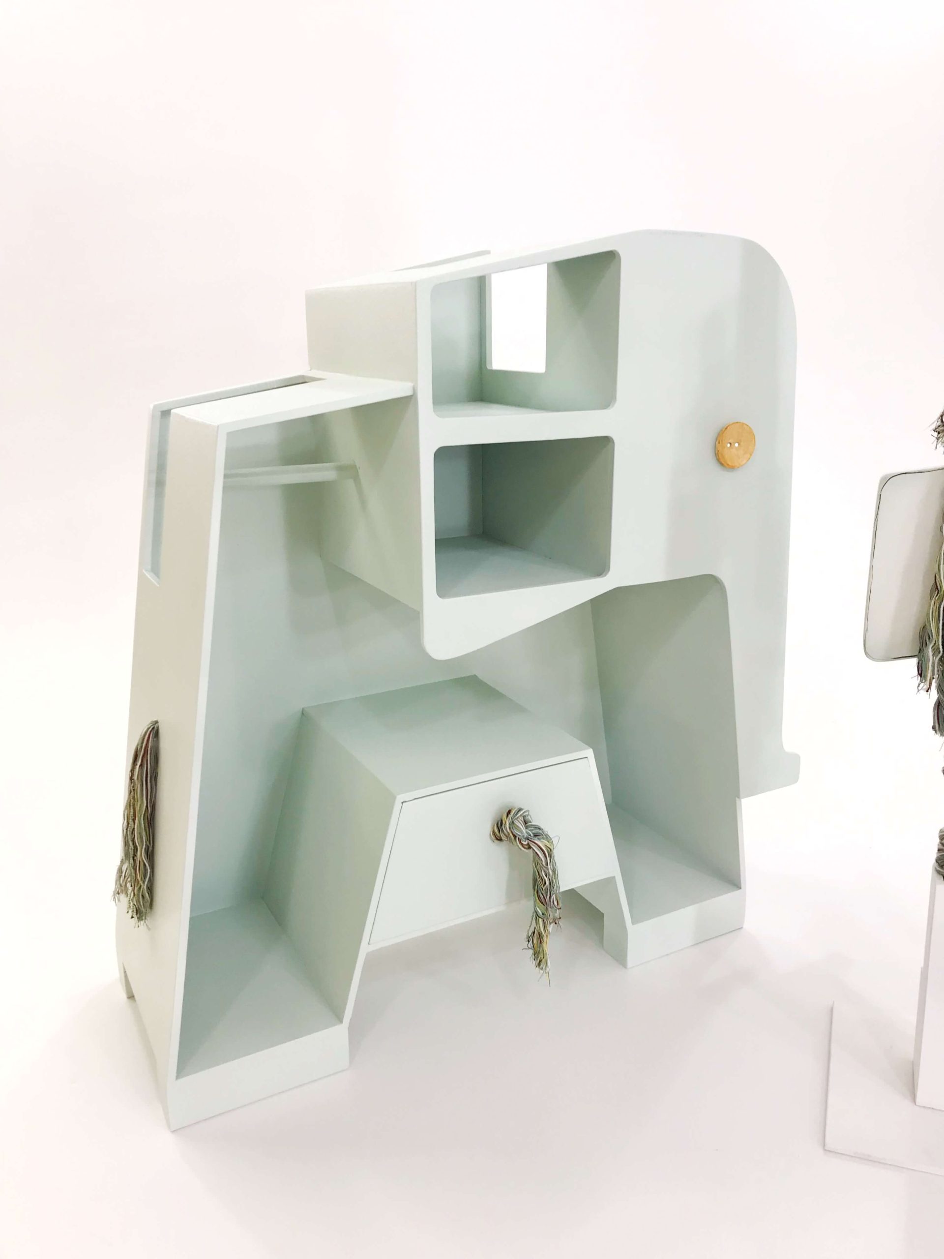 ΈΛΕΝΑ ΜΑΝΆΚΟΥ - Elephant