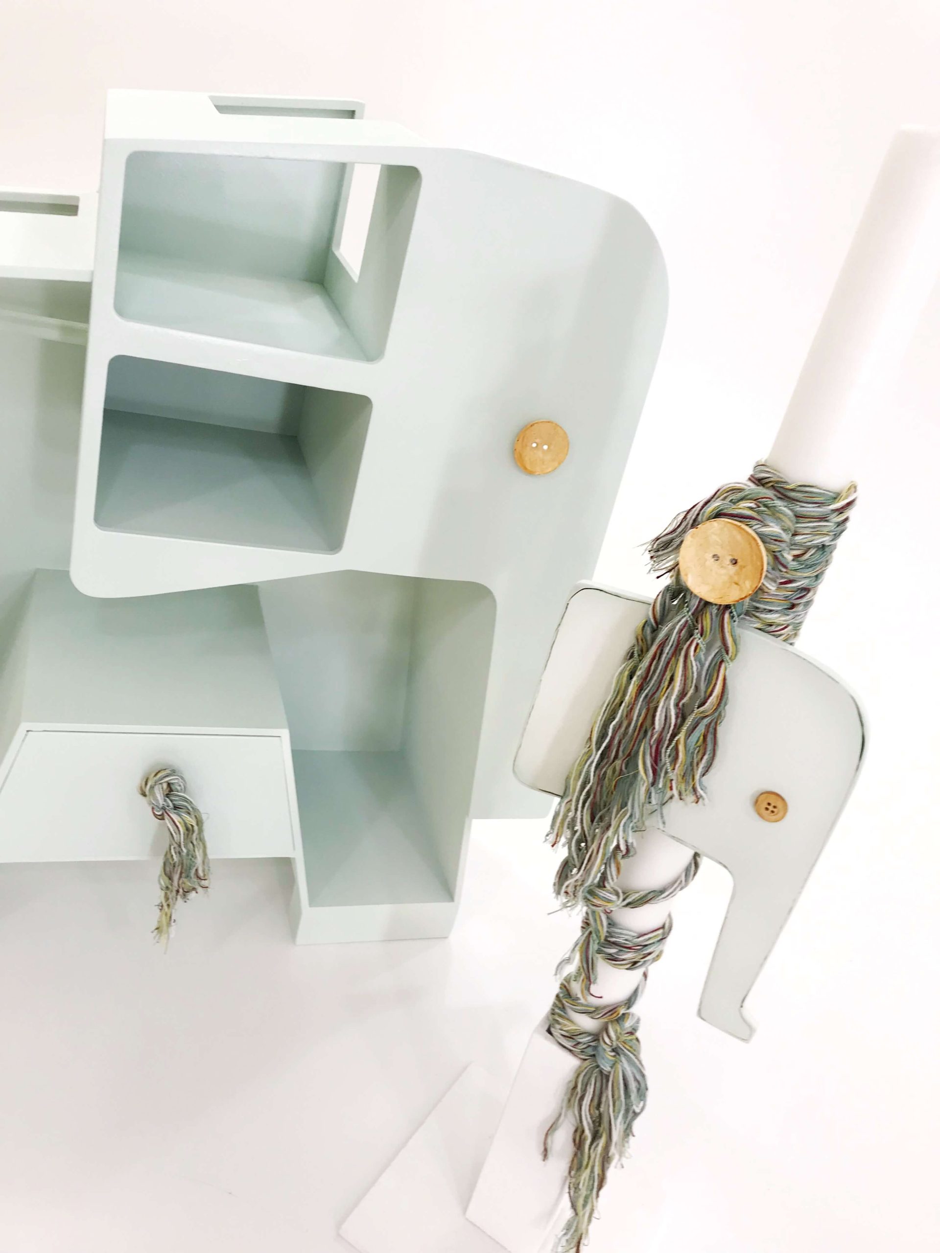 ΈΛΕΝΑ ΜΑΝΆΚΟΥ - Elephant