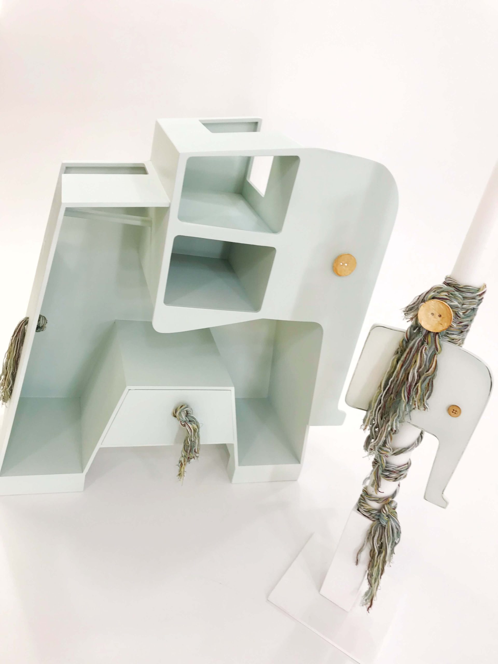 ΈΛΕΝΑ ΜΑΝΆΚΟΥ - Elephant