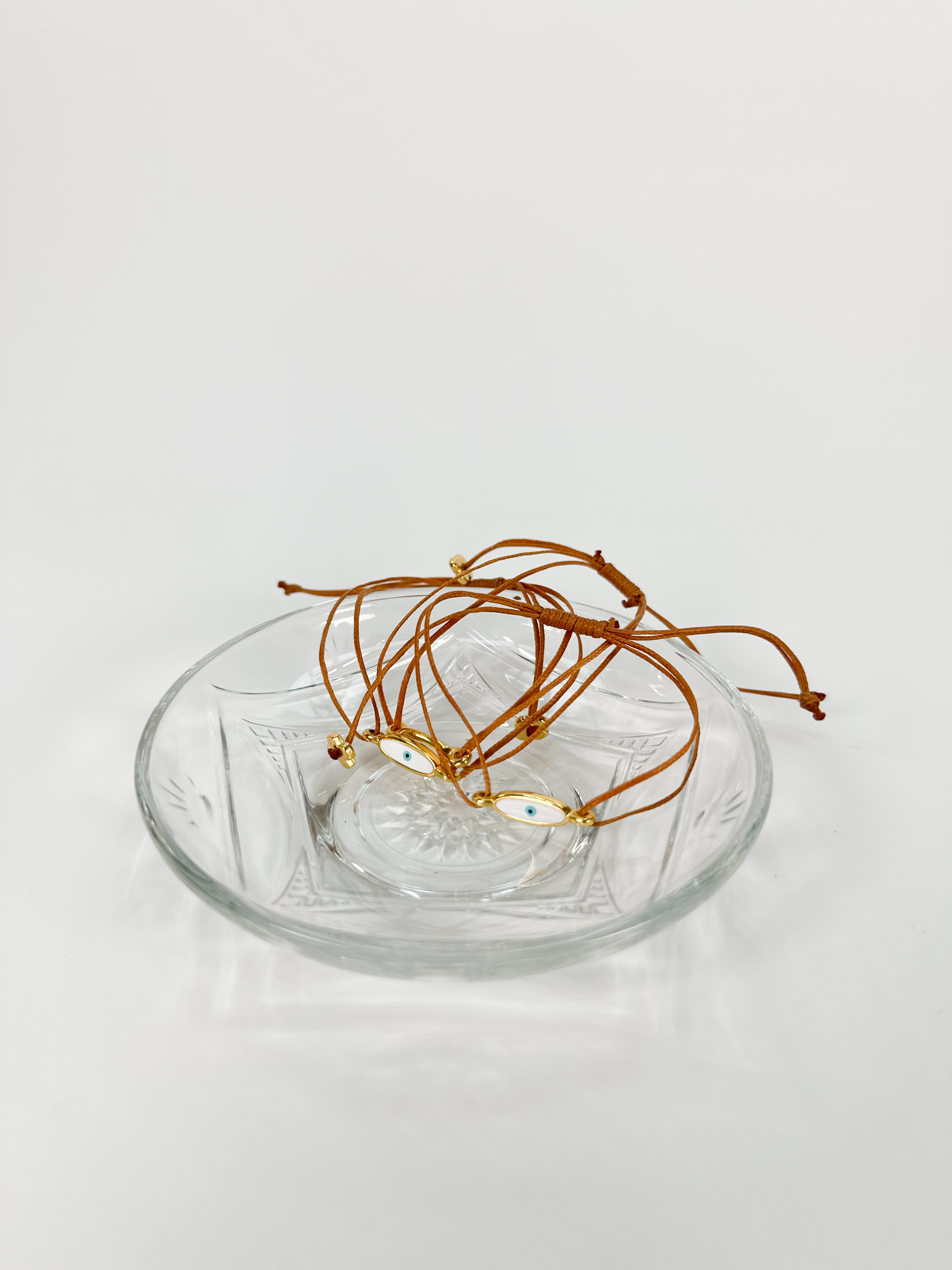 Μαρτυρικό βραχιόλι με μοτίφ μάτι και επιχρυσωμένο σταυρό