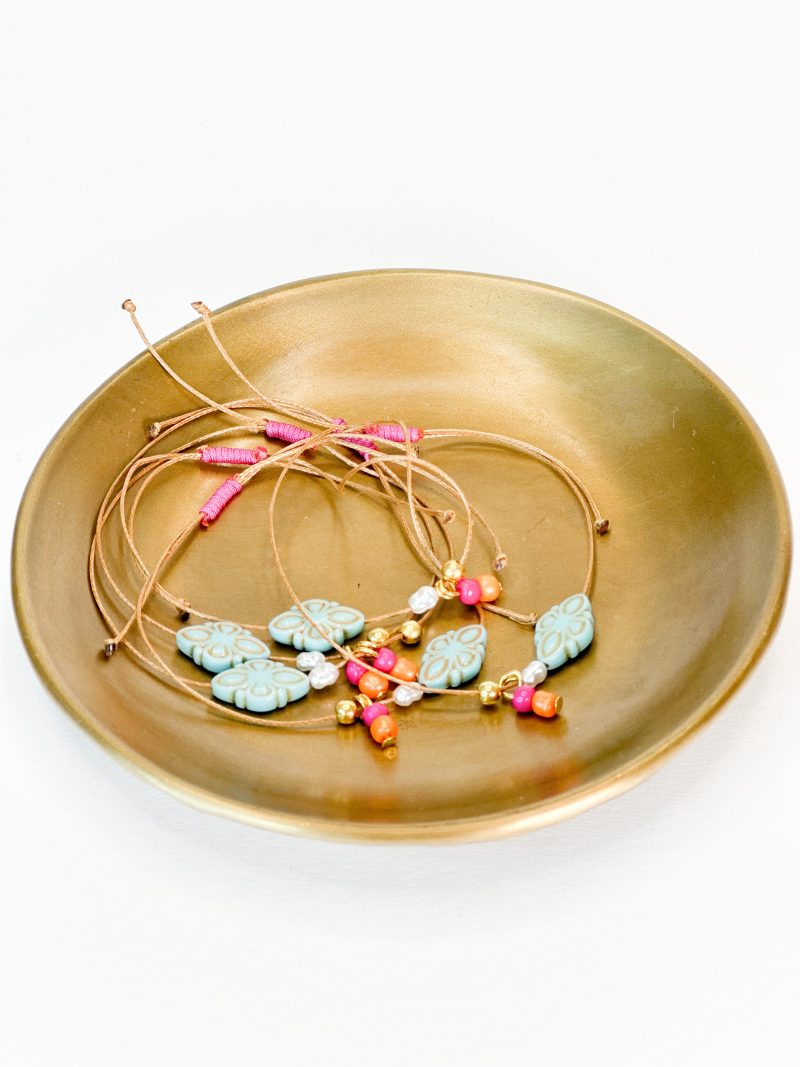 CELFIE CO - Μαρτυρικό βραχιόλι με βεραμάν σταυρό, χάντρες πολύχρωμες miyuki, περλίτσα και φούξια δέσιμο