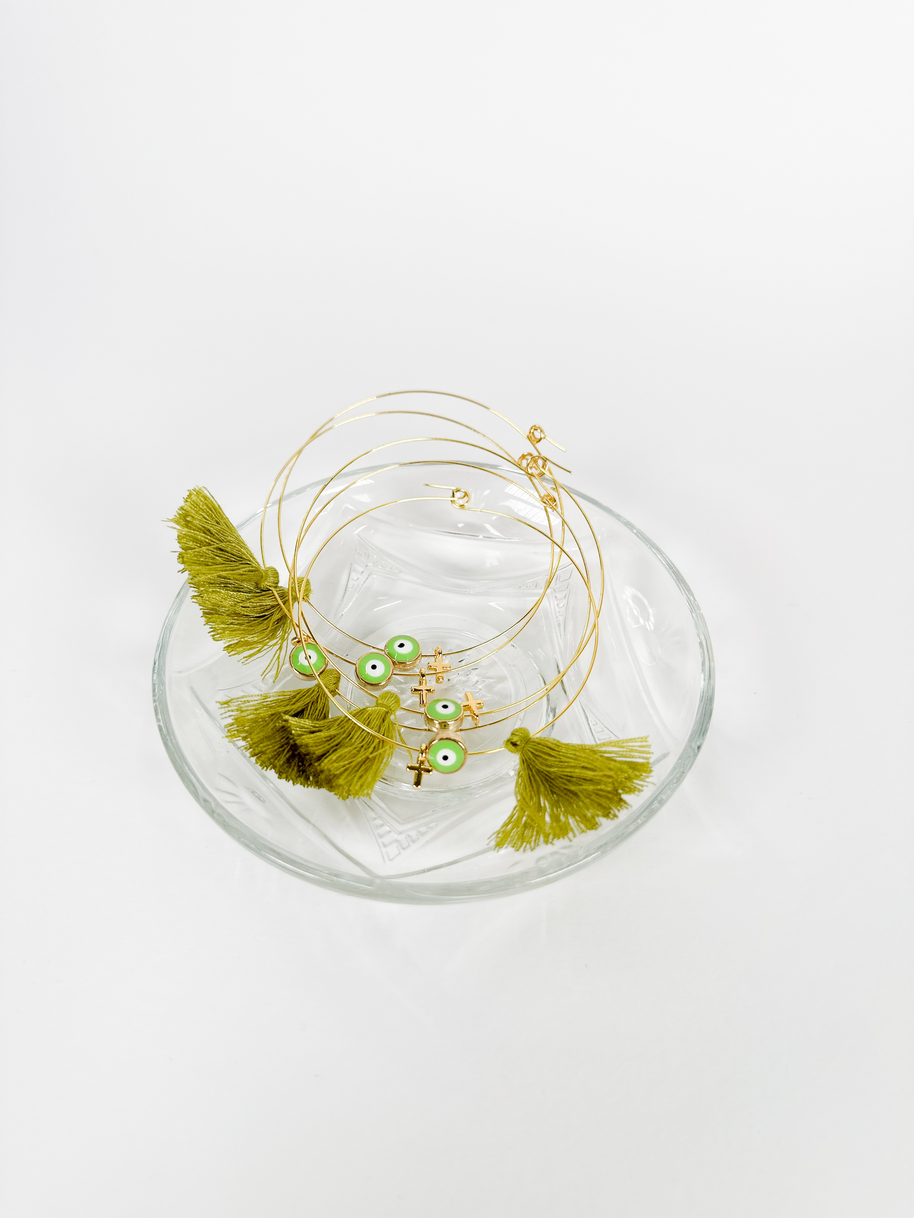 Μαρτυρικό βραχιόλι memory με μοτίφ πράσινο μάτι, λαδί φούντα και επιχρυσωμένο σταυρό