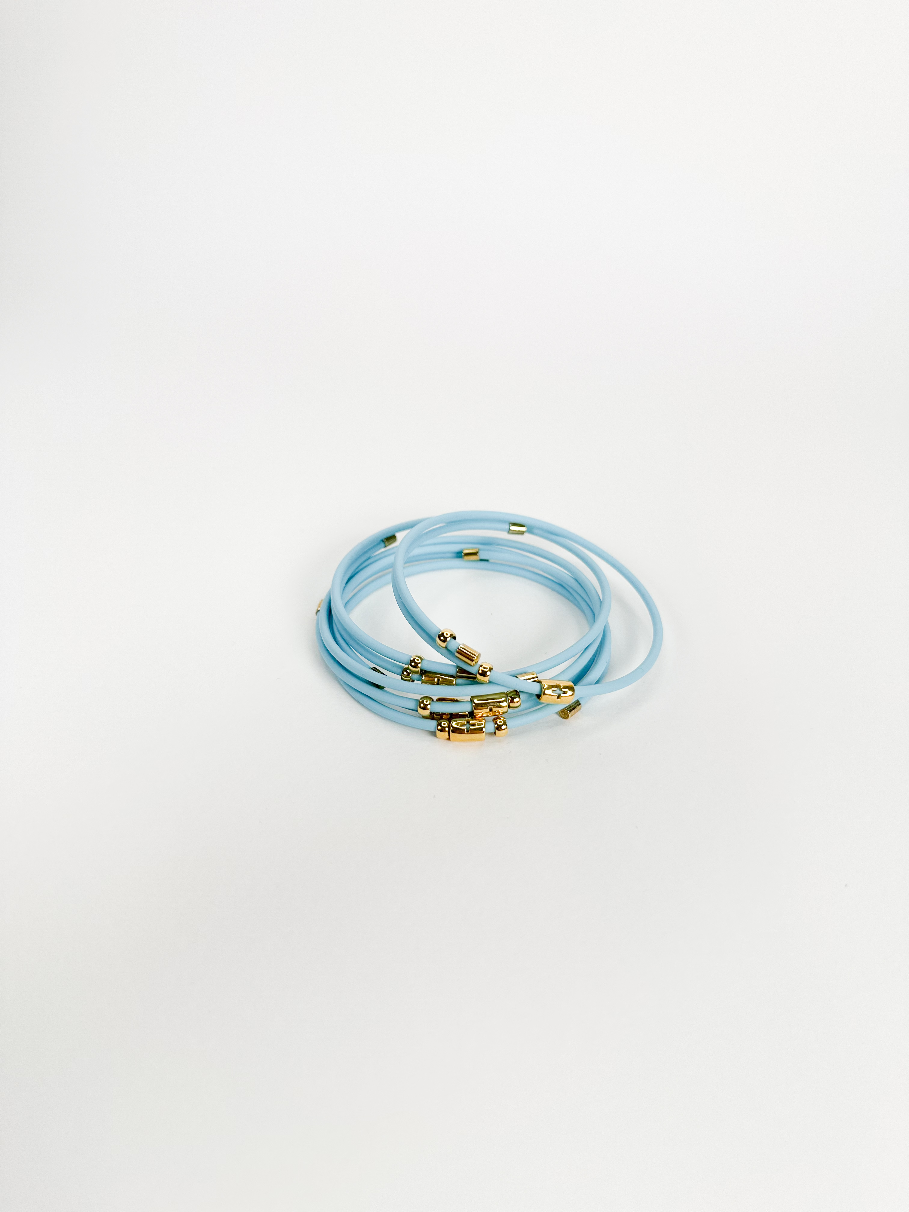 Μαρτυρικό βραχιόλι με καουτσούκ δέρμα σε σιέλ απόχρωση