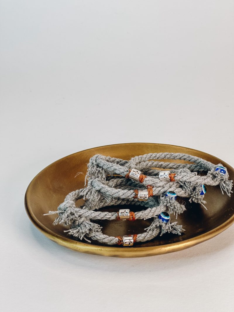 CELFIE CO - Μαρτυρικό βραχιολάκι με γκρί κορδόνι, μπλε μάτι και σταυρό