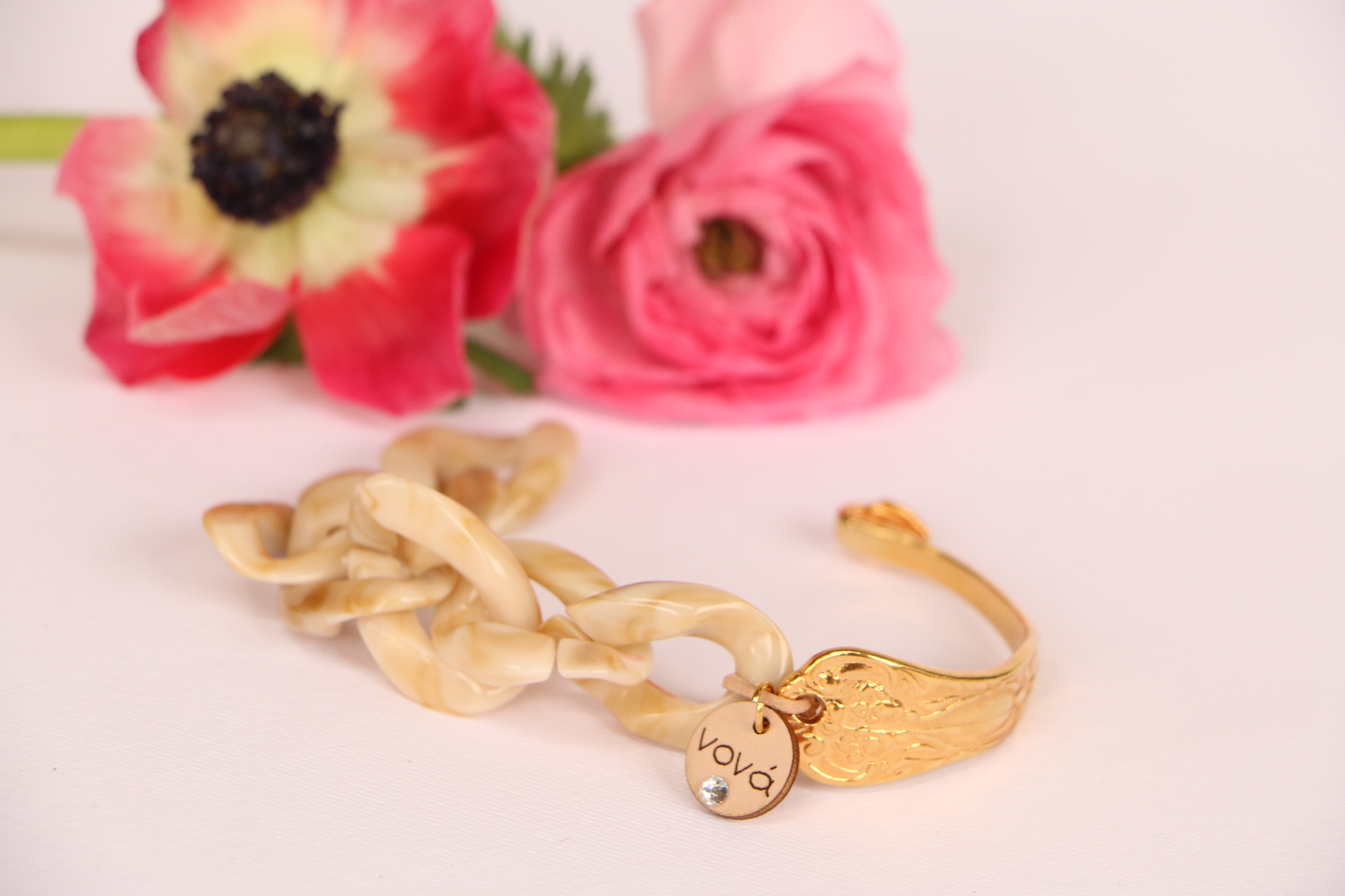 Μαρτυρικό Mαμά Nονά 216