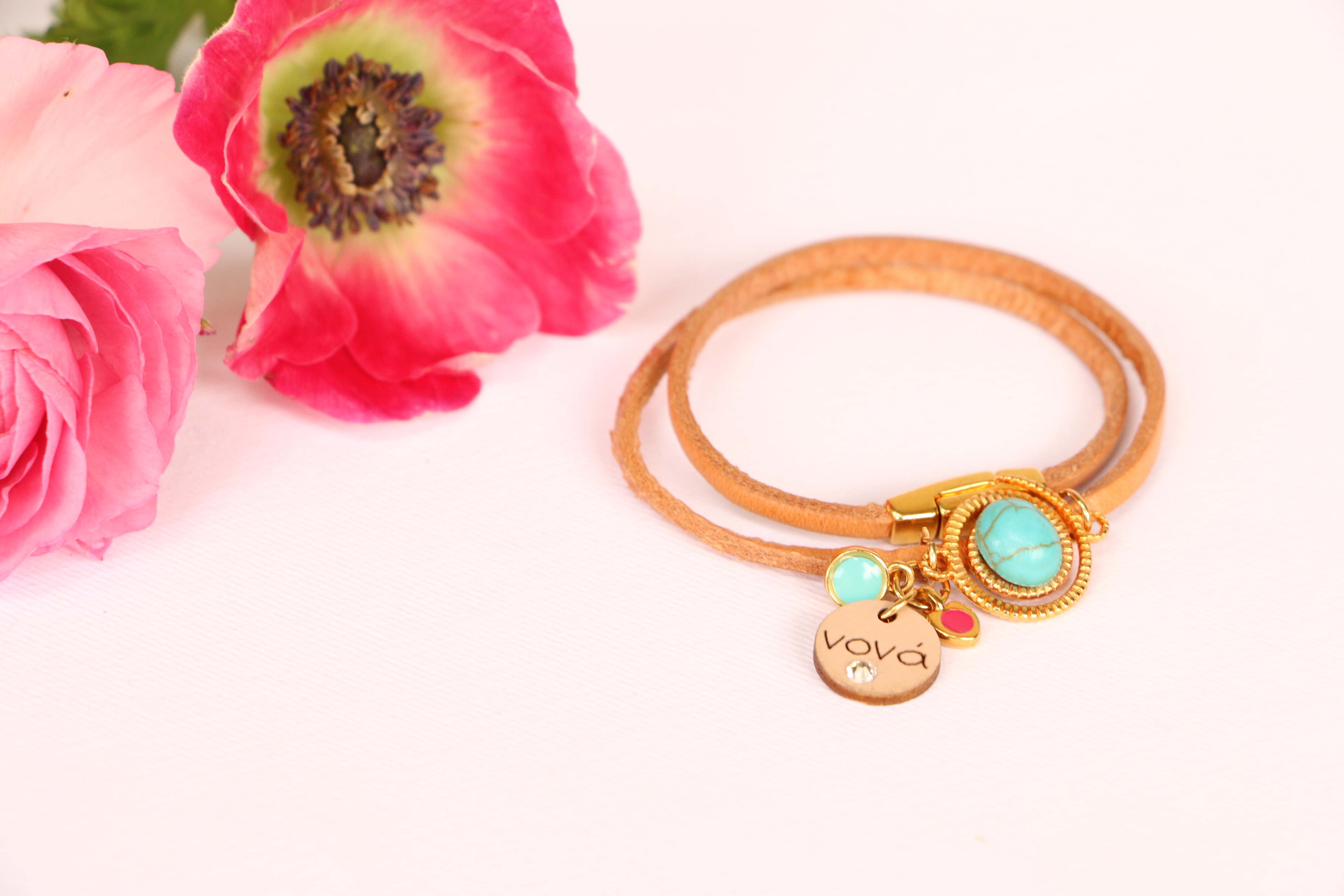 CELFIE CO - Μαρτυρικό Μαμά Νονά 218