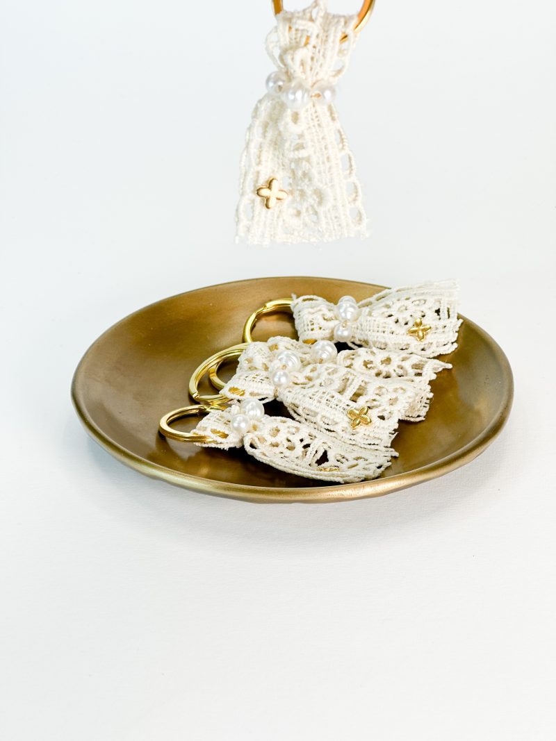 S64 Μαρτυρικό Μπρελόκ Με Δαντέλα, Πέρλες Και Σταυρό