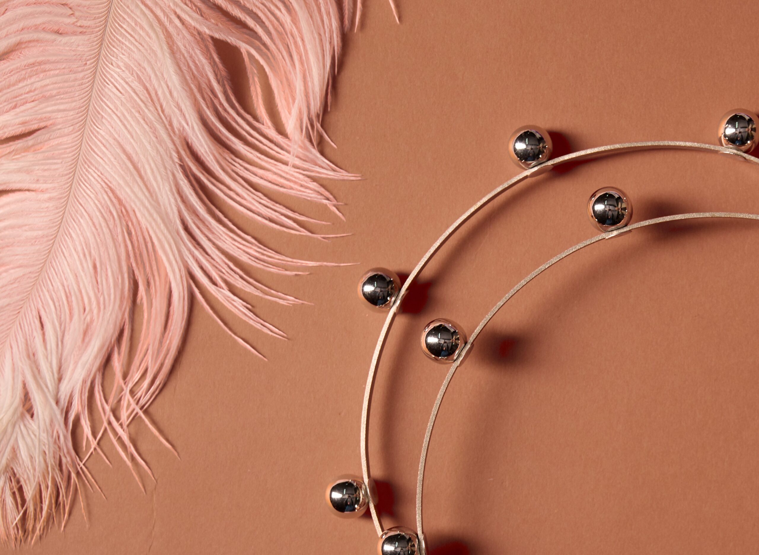 LAKALUKA - Metallic Pearls