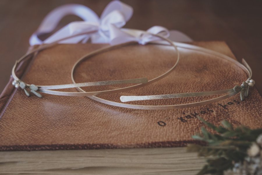 Στέφανα γάμου επάργυρα με φύλλα πορσελάνης