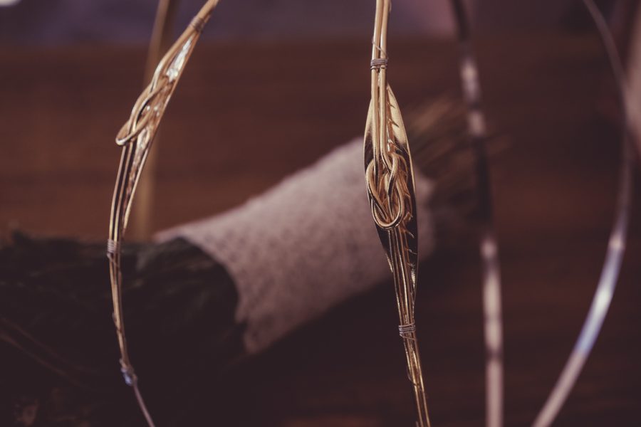 VELISSARIA - Επάργυρα στέφανα με διακόσμηση ελιάς και άπειρου