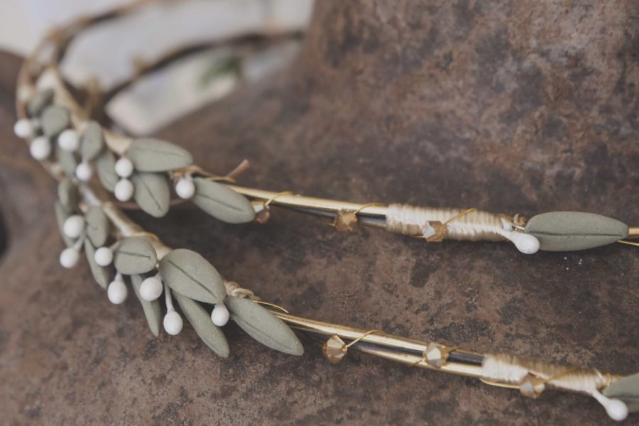 VELISSARIA - 02. Στέφανα με παλαιωμένο μπρούτζο και φύλλα πορσελάνης