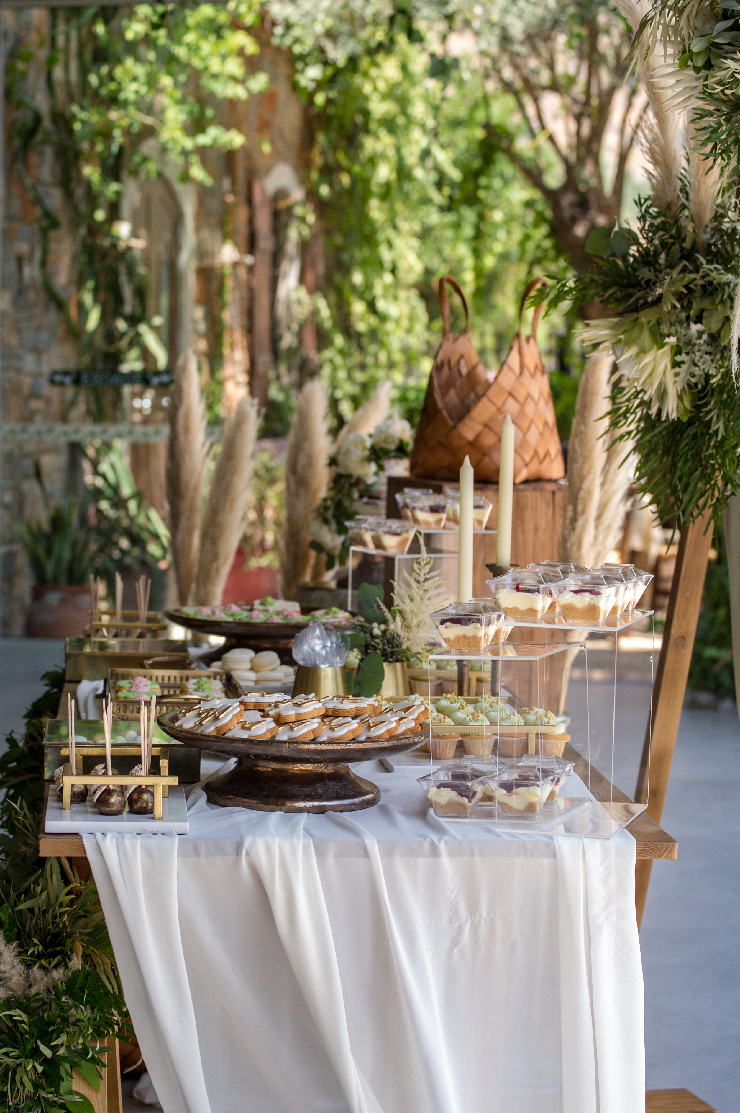 ATHENA CREATIONS - wedding entrance decoration