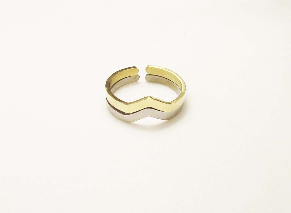 Δαχτυλίδια “Chevron” Thin Ring