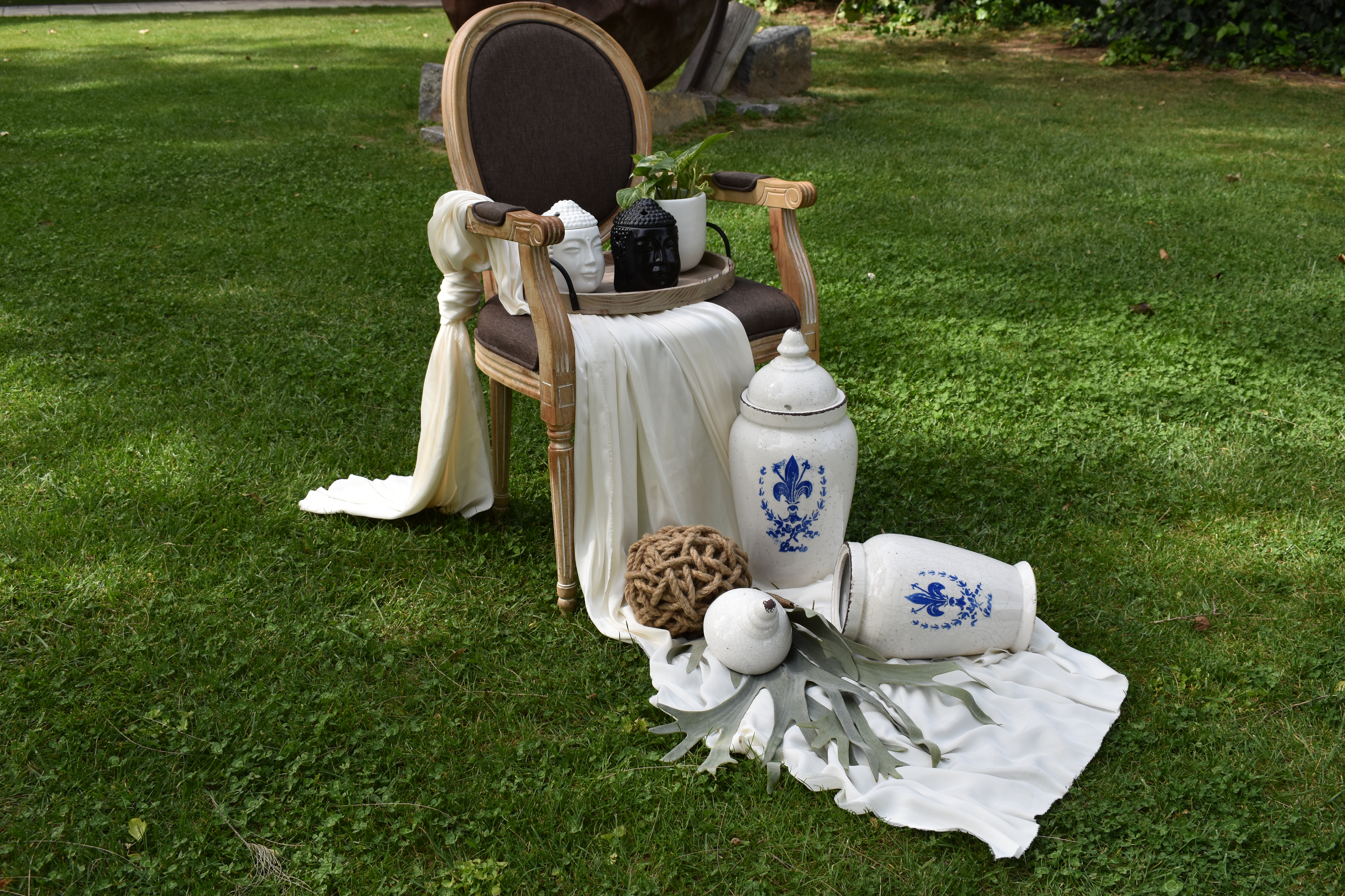 ATHENA CREATIONS - Κηροπήγιο Λευκό  -  Mαύρο Κεραμικό 