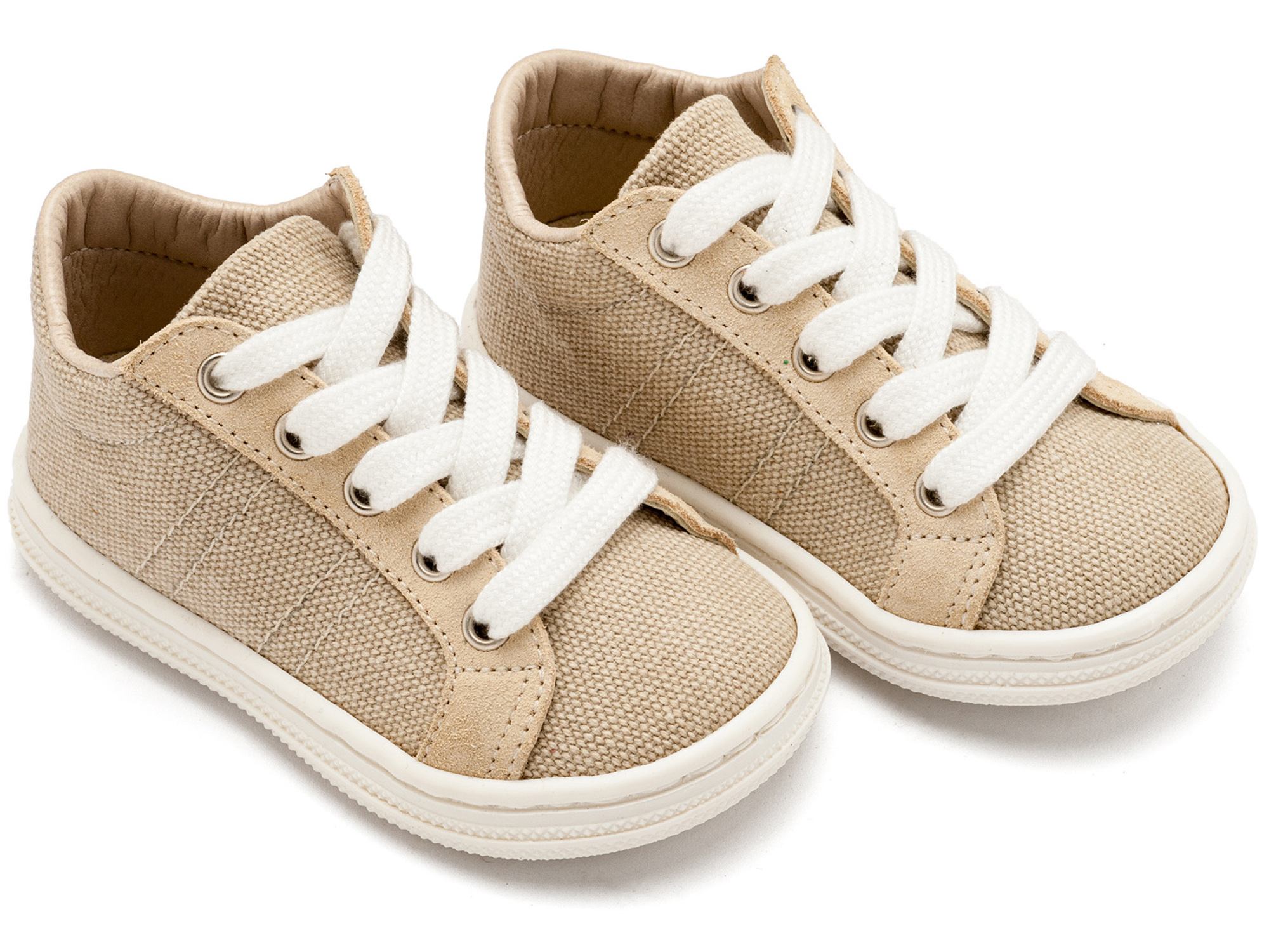 Δετά Σνίκερς