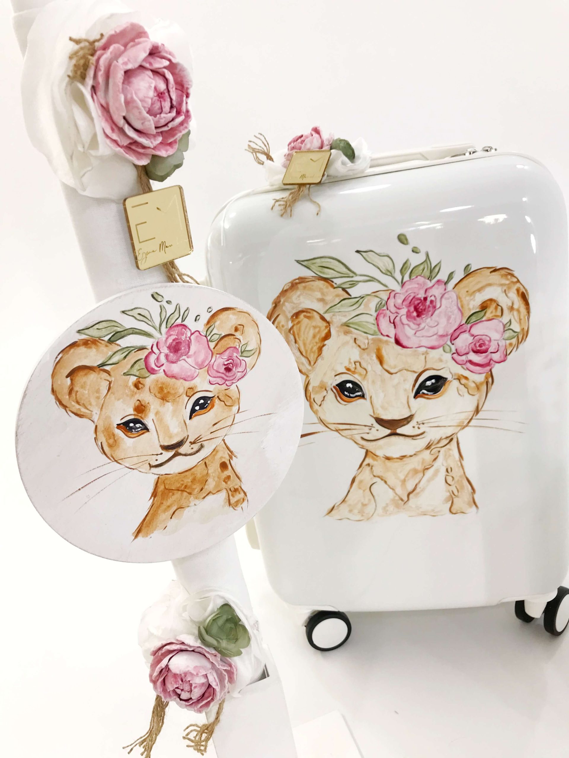 ΈΛΕΝΑ ΜΑΝΆΚΟΥ - Baby Lioness