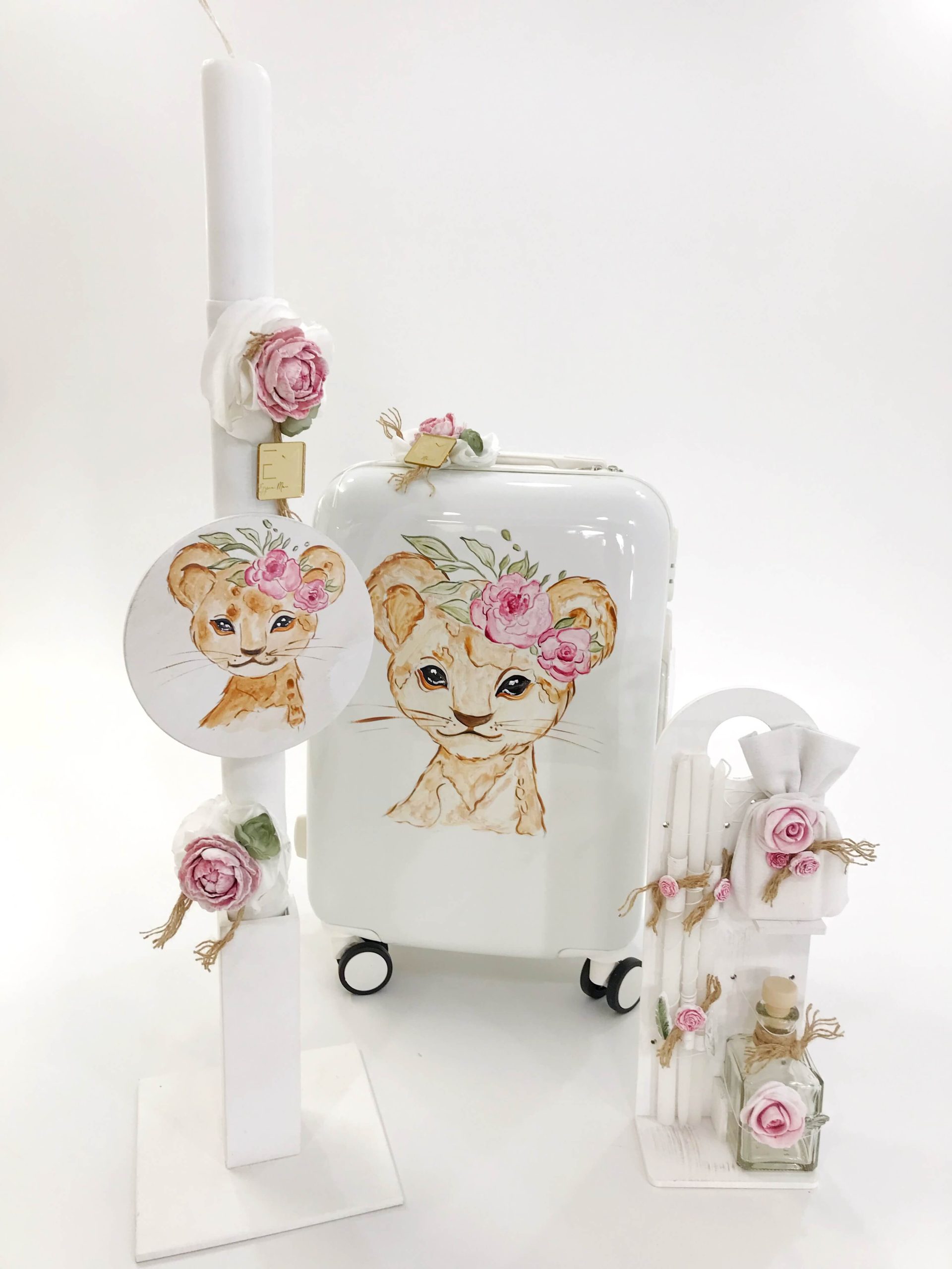 ΈΛΕΝΑ ΜΑΝΆΚΟΥ - Baby Lioness