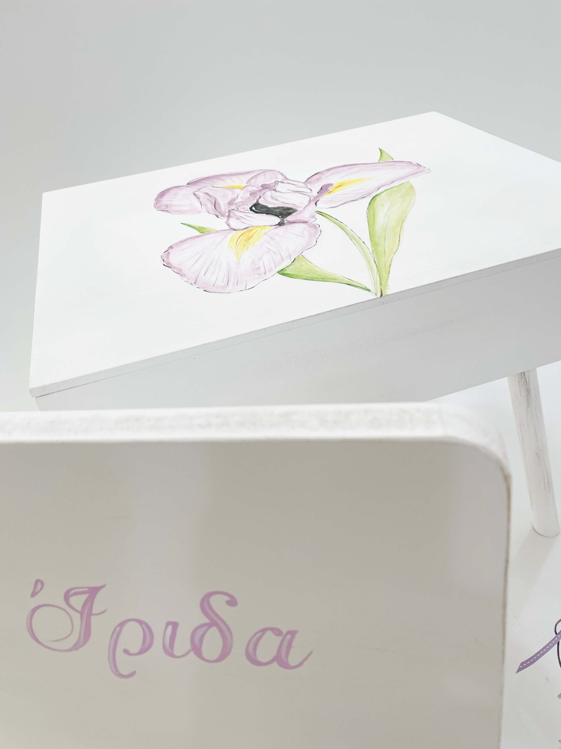 ΈΛΕΝΑ ΜΑΝΆΚΟΥ - Purple Flower