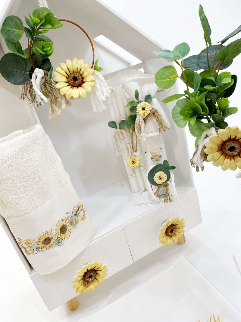 ΈΛΕΝΑ ΜΑΝΆΚΟΥ - Margaret Dollhouse