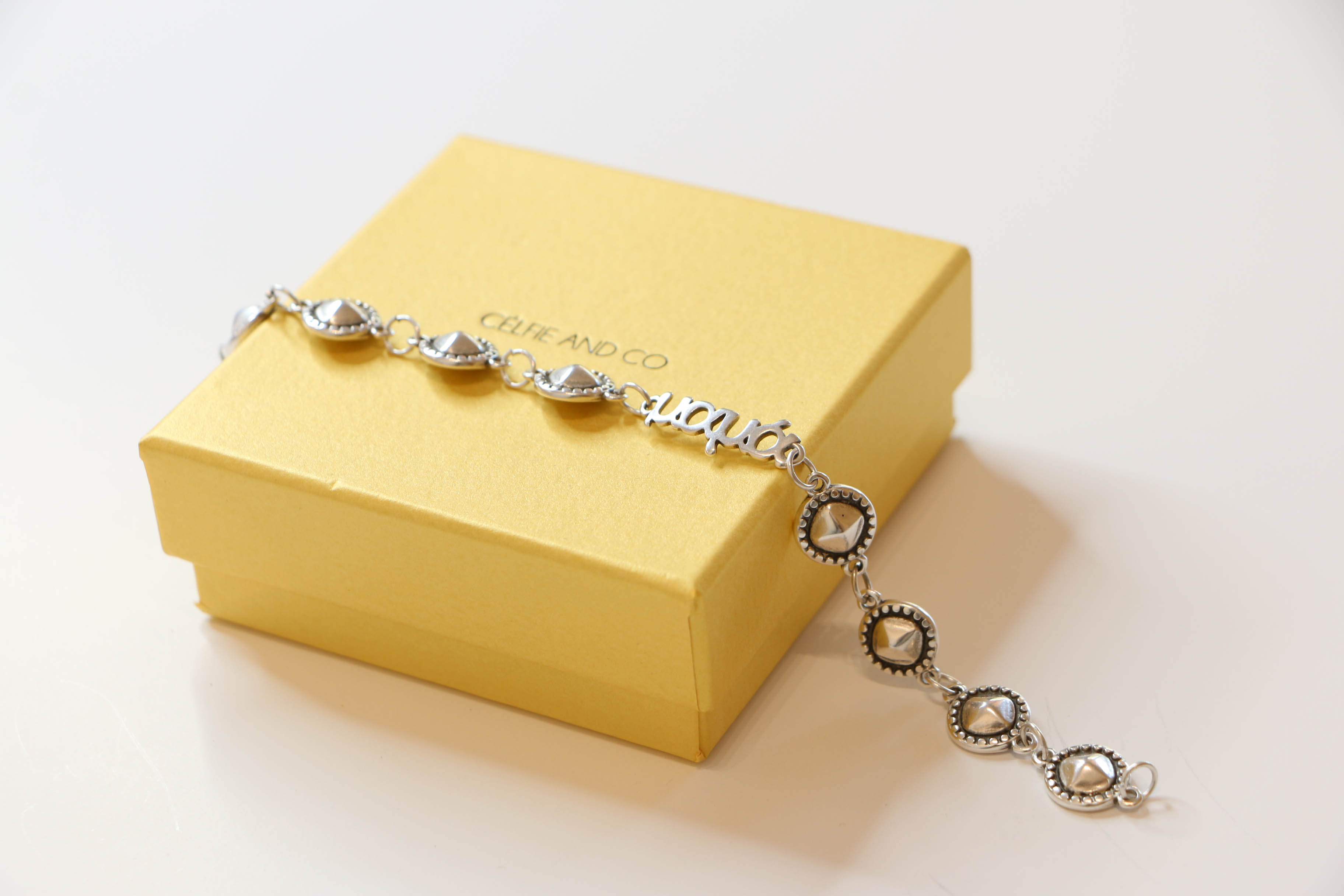 Μαρτυρικό Για Μαμά SM212