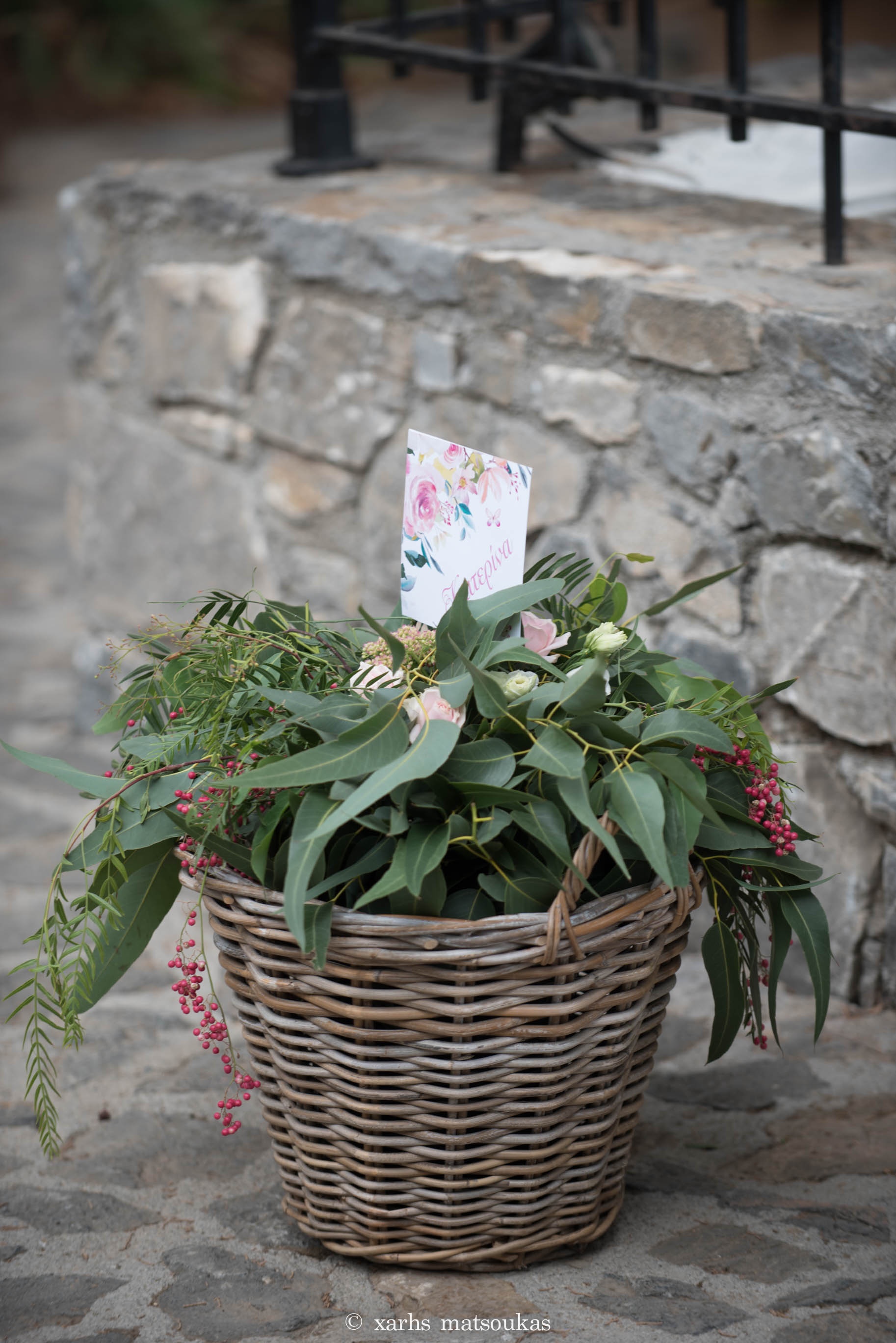 Η βάπτιση της Κατερίνας με Φλωράλ θέμα