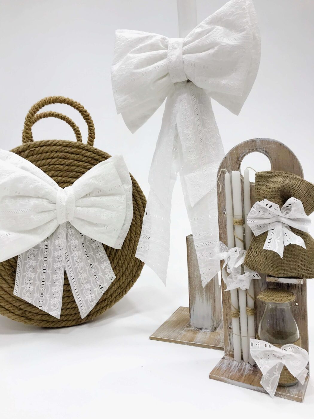 ΈΛΕΝΑ ΜΑΝΆΚΟΥ - White Bow 